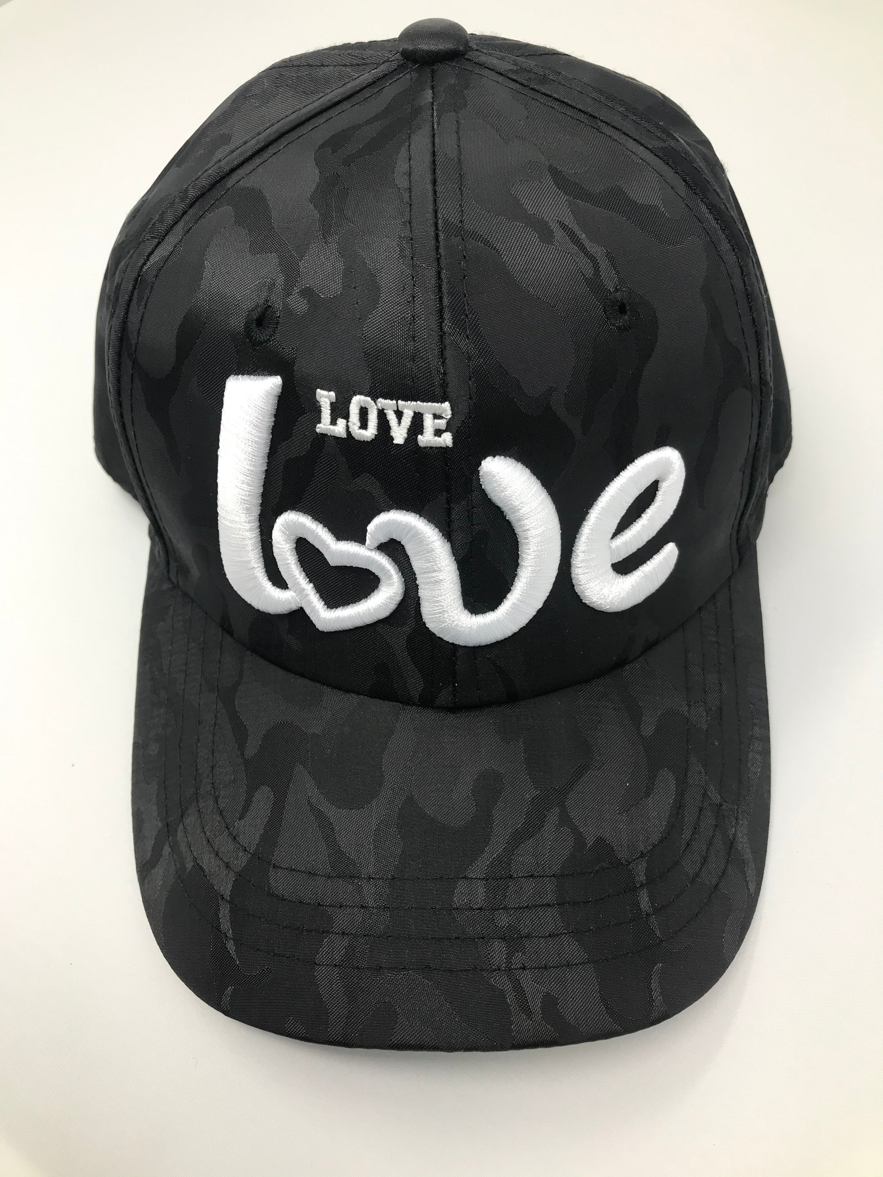 LOVE HATS